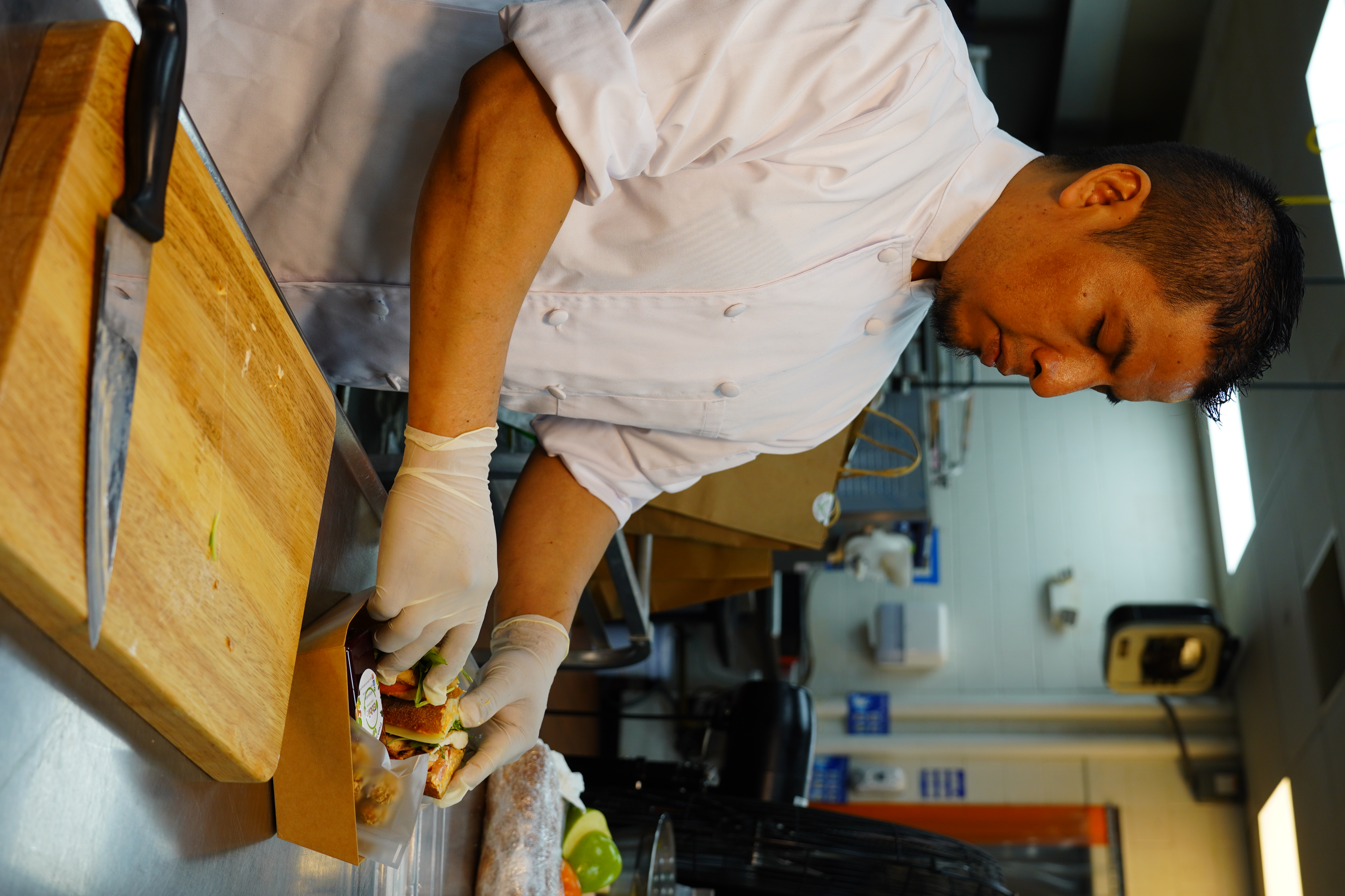 Máximo, co-founder of Ebbie, in the kitchen